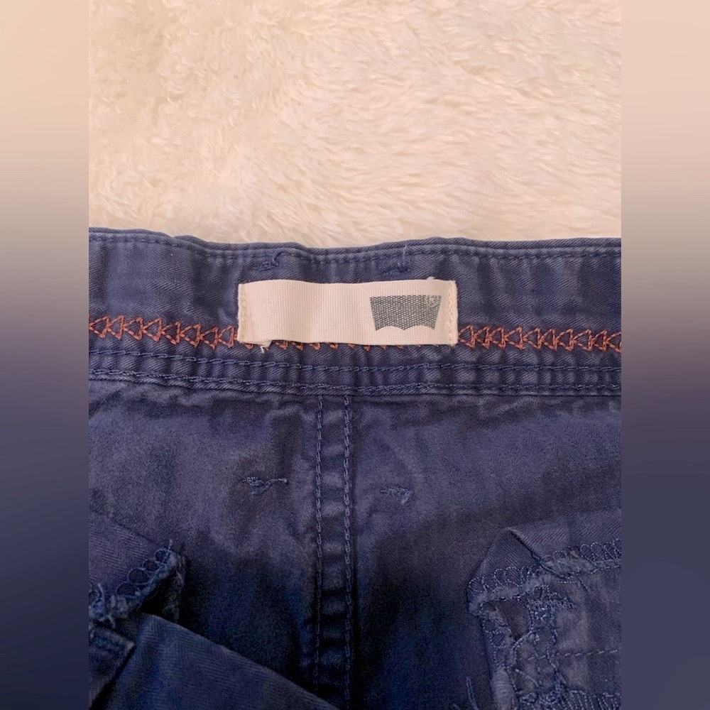 Levi's Navy Blue Women's Bermudas - Picture 6 of 7